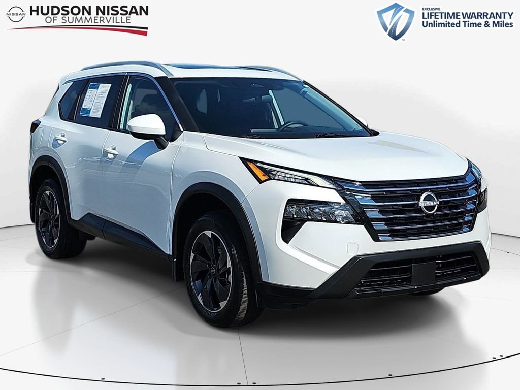 Used 2025 Nissan Rogue SV w/ SV Premium Package FWD image 1