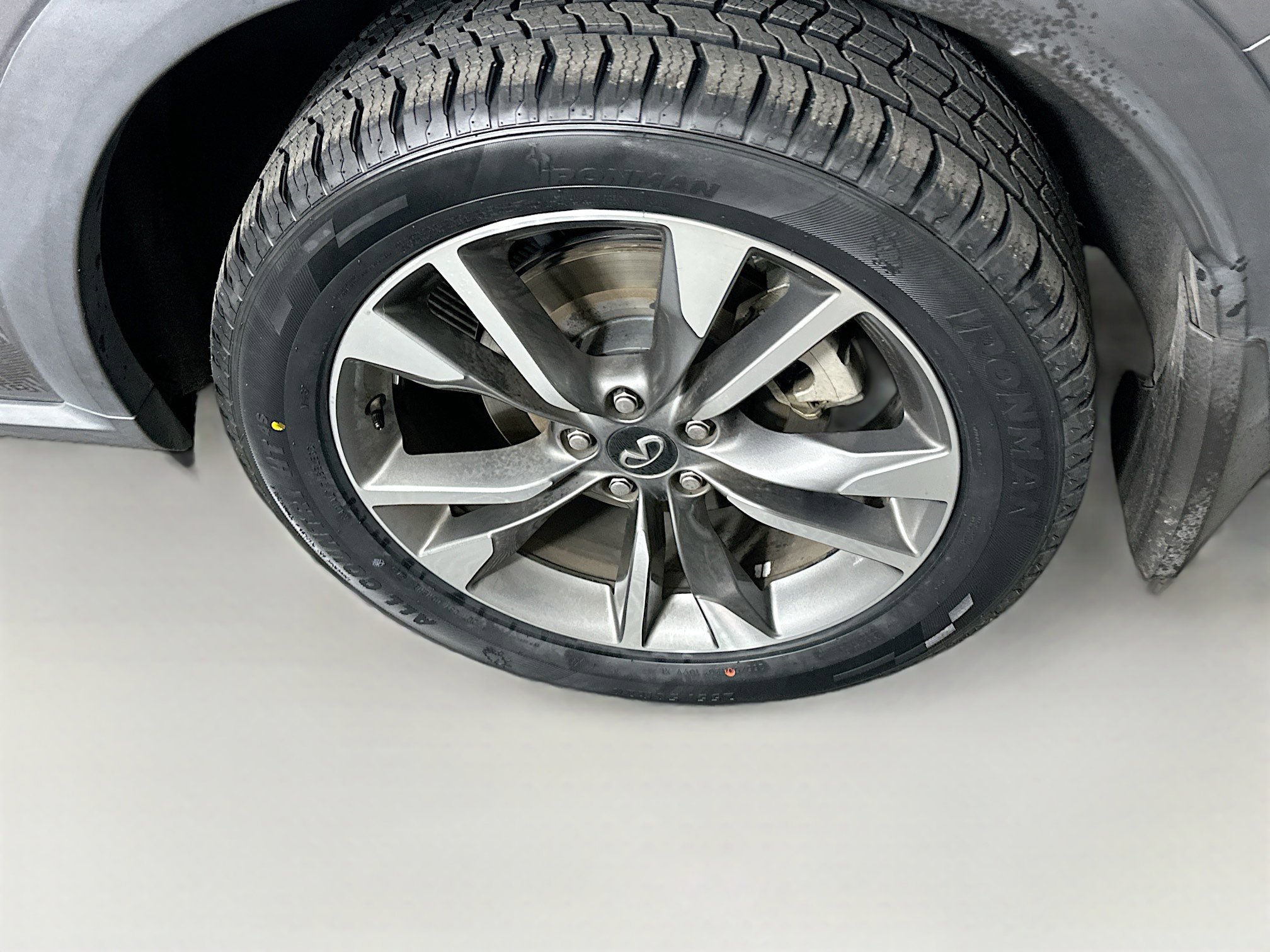 Used 2023 INFINITI QX60 Luxe w/ Cargo Package FWD image 11