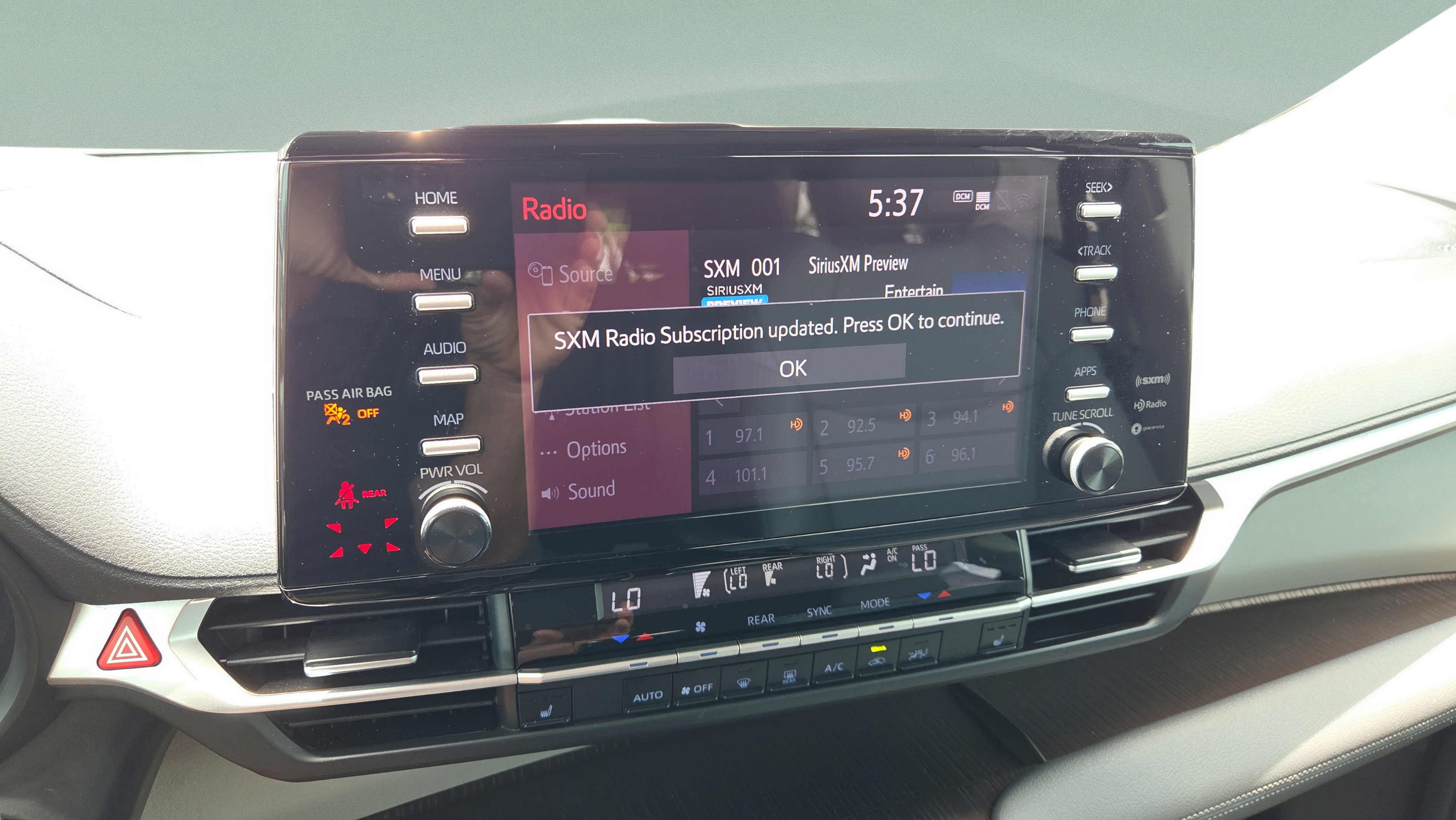 Certified 2021 Toyota Sienna XLE FWD image 19