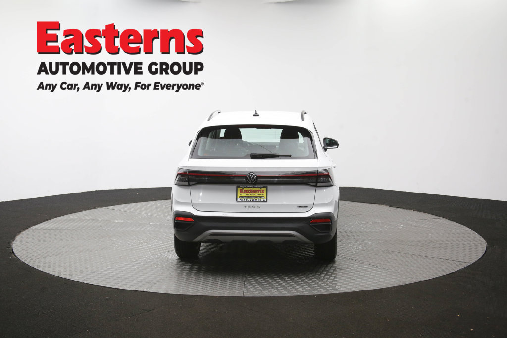 Used 2025 Volkswagen Taos S AWD/4WD image 36