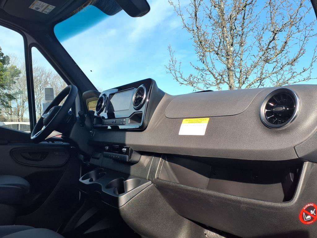 New 2025 Mercedes-Benz Sprinter 3500 image 12