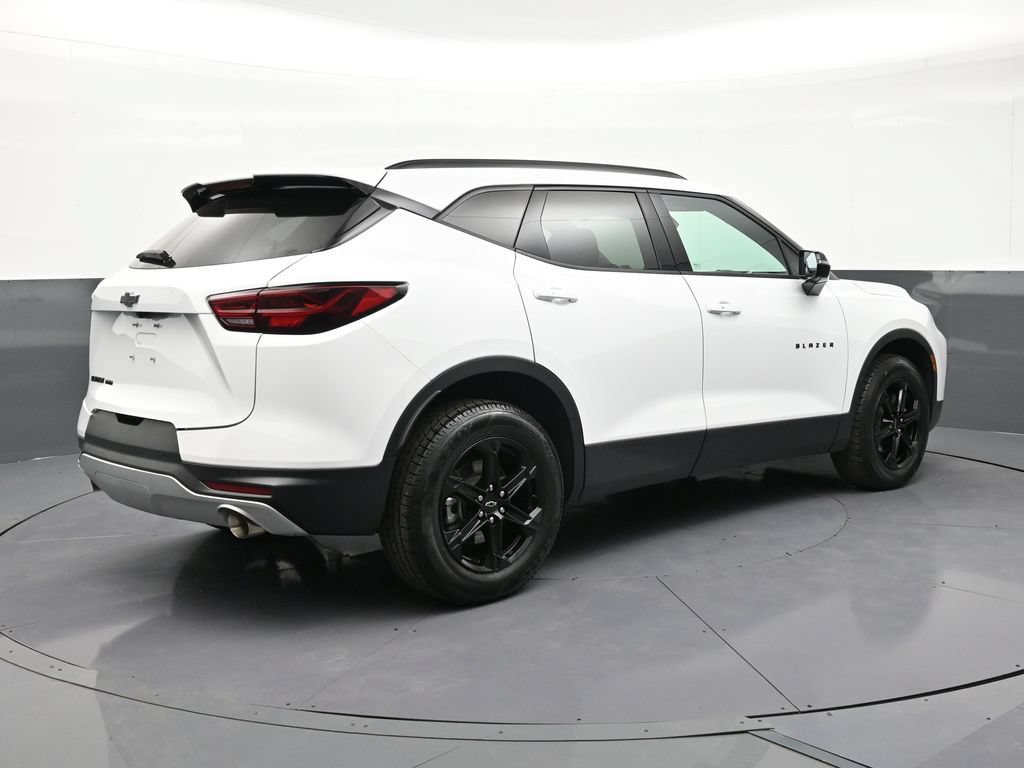 Used 2024 Chevrolet Blazer LT w/ Midnight/Sport Edition AWD/4WD image 5
