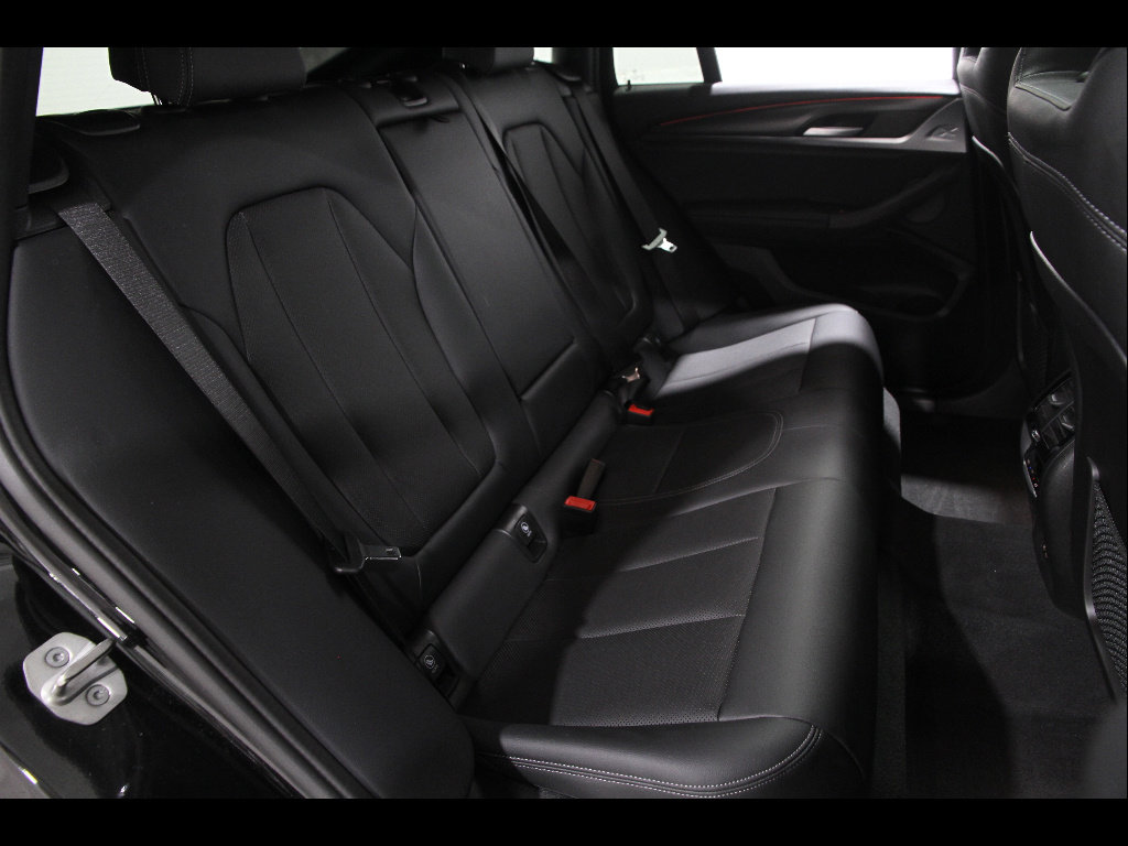 Certified 2023 BMW X4 xDrive30i w/ M Sport Package AWD/4WD image 19