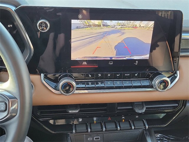 Used 2024 GMC Canyon AT4 image 12