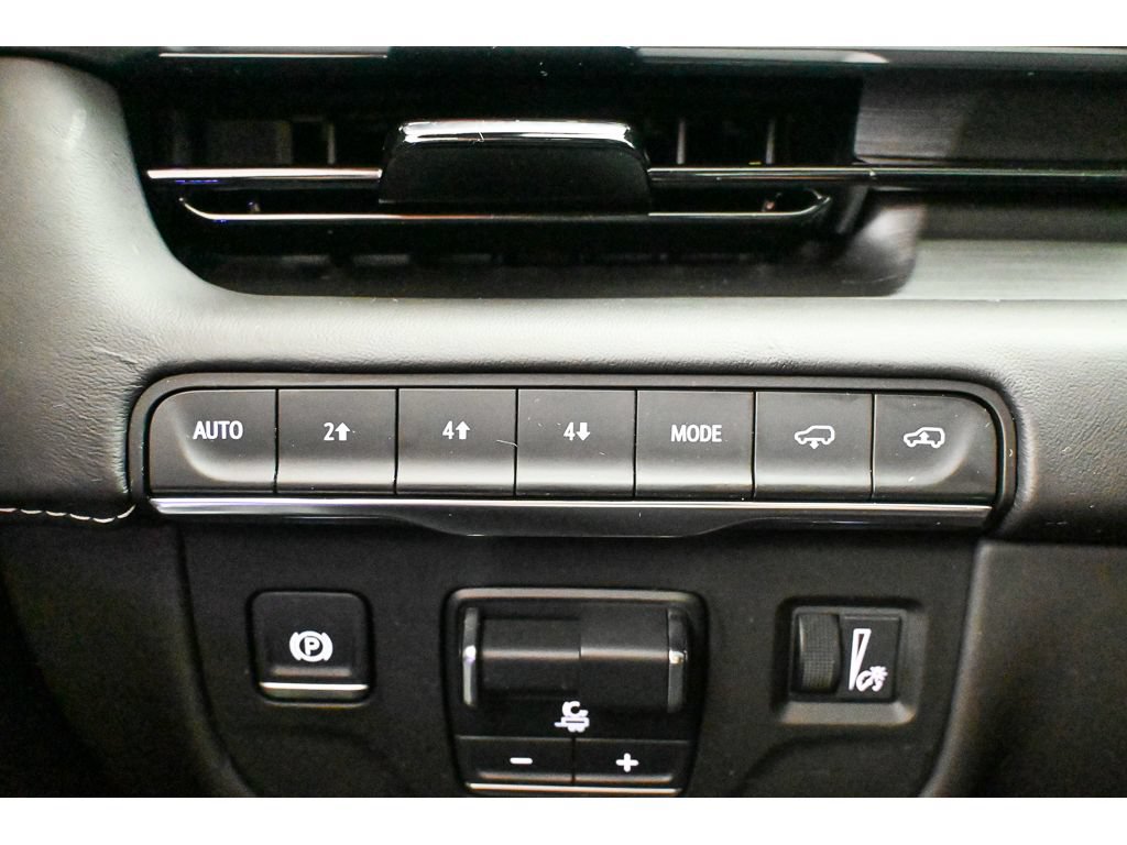 Certified 2024 Cadillac Escalade Sport Platinum w/ LPO, ONYX Package AWD/4WD image 50