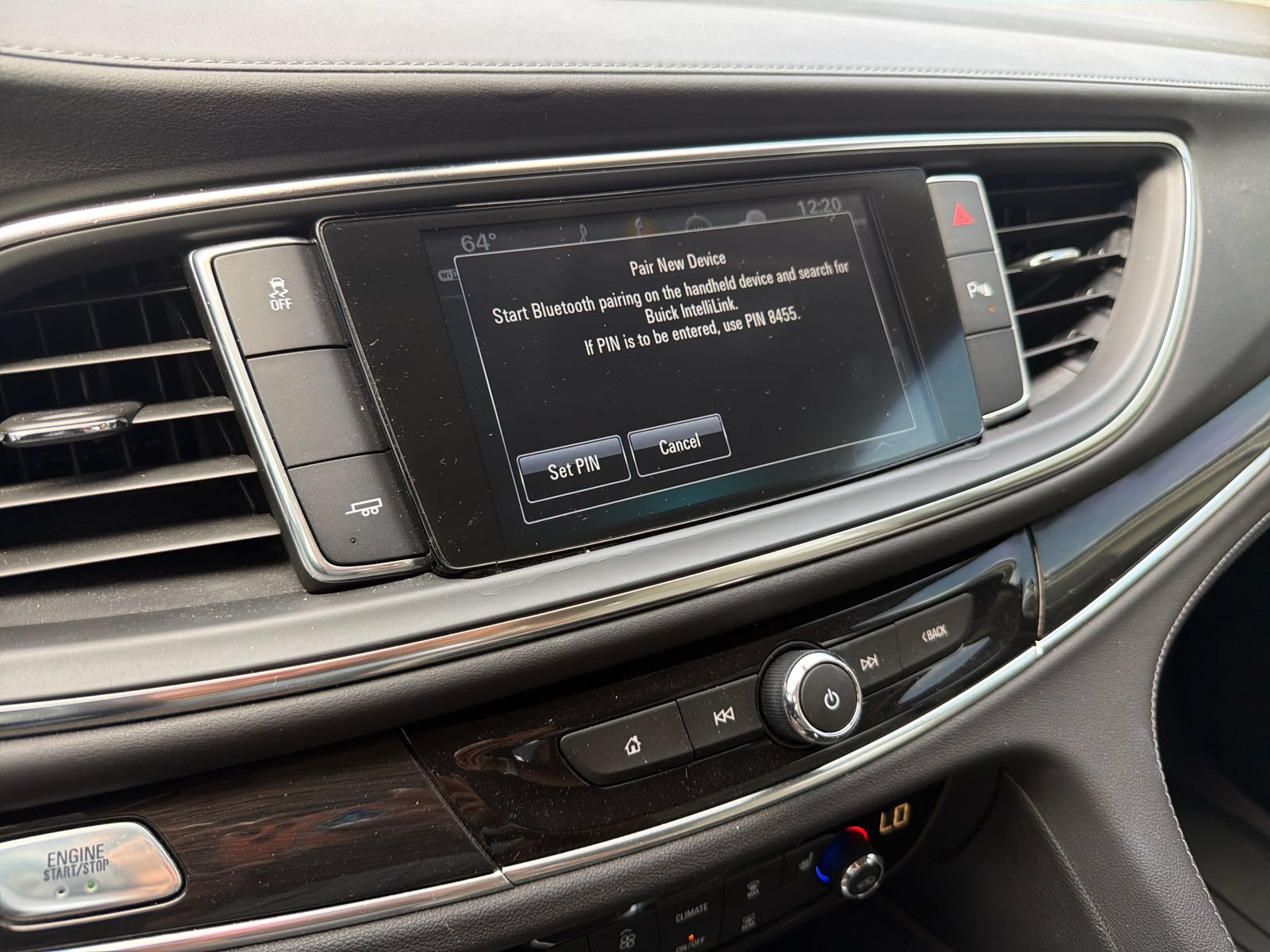 Used 2018 Buick Enclave Essence w/ Trailering Package FWD image 21