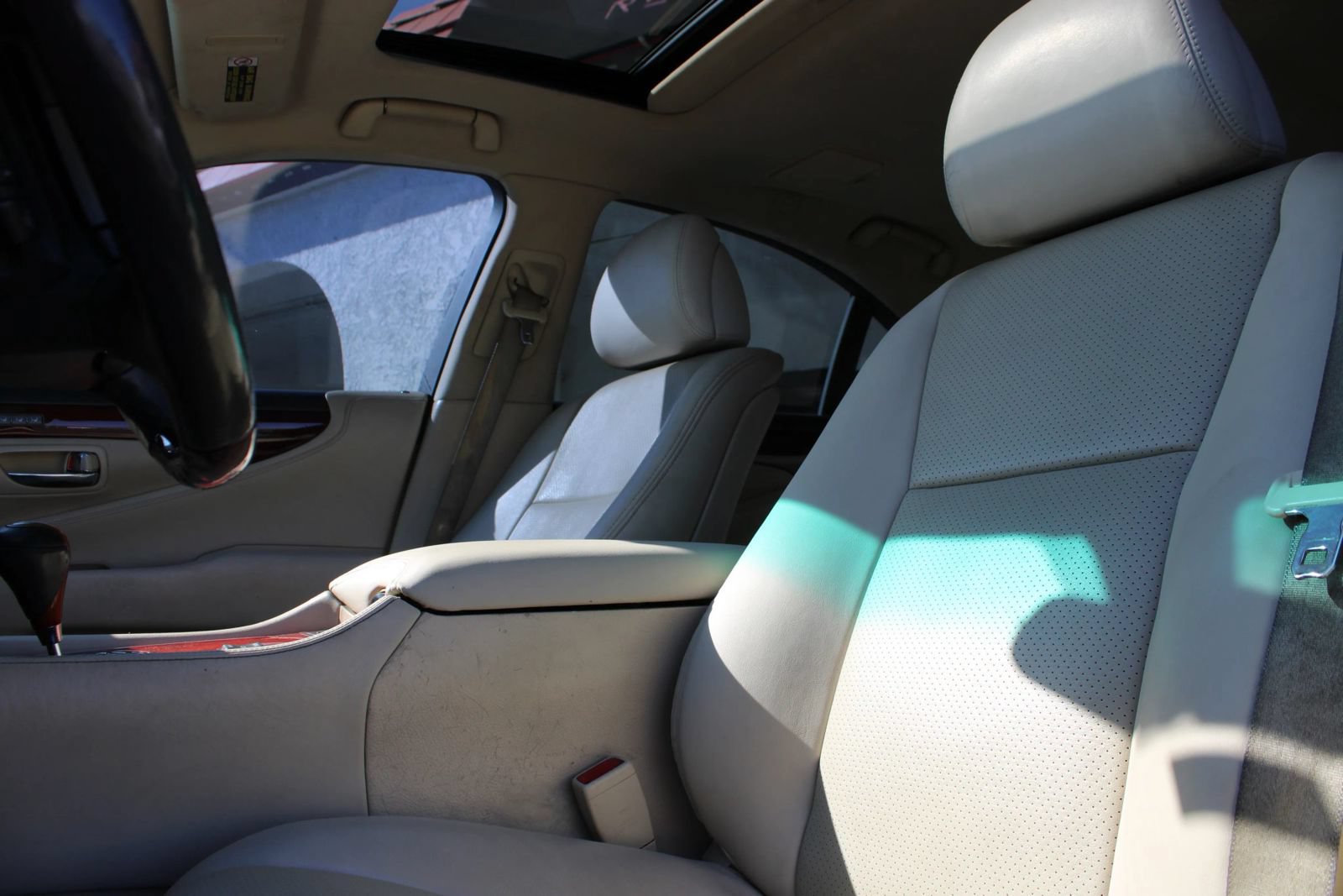 Used 2010 Lexus LS 460 RWD image 17