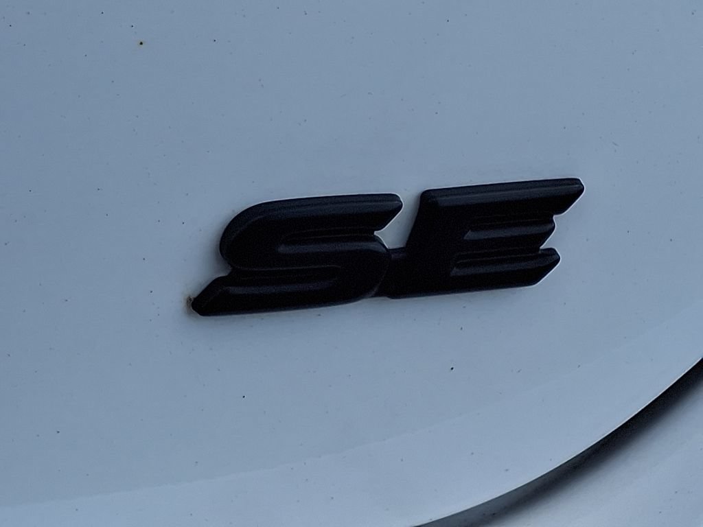 Used 2024 Toyota Camry SE FWD image 30