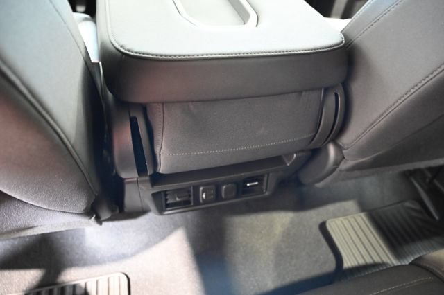 Used 2019 Chevrolet Silverado 1500 LT w/ All-Star Edition AWD/4WD image 24