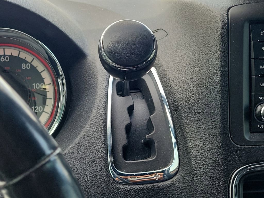 Used 2018 Dodge Grand Caravan GT image 29