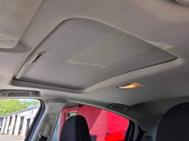 Used 2017 Honda HR-V EX image 16