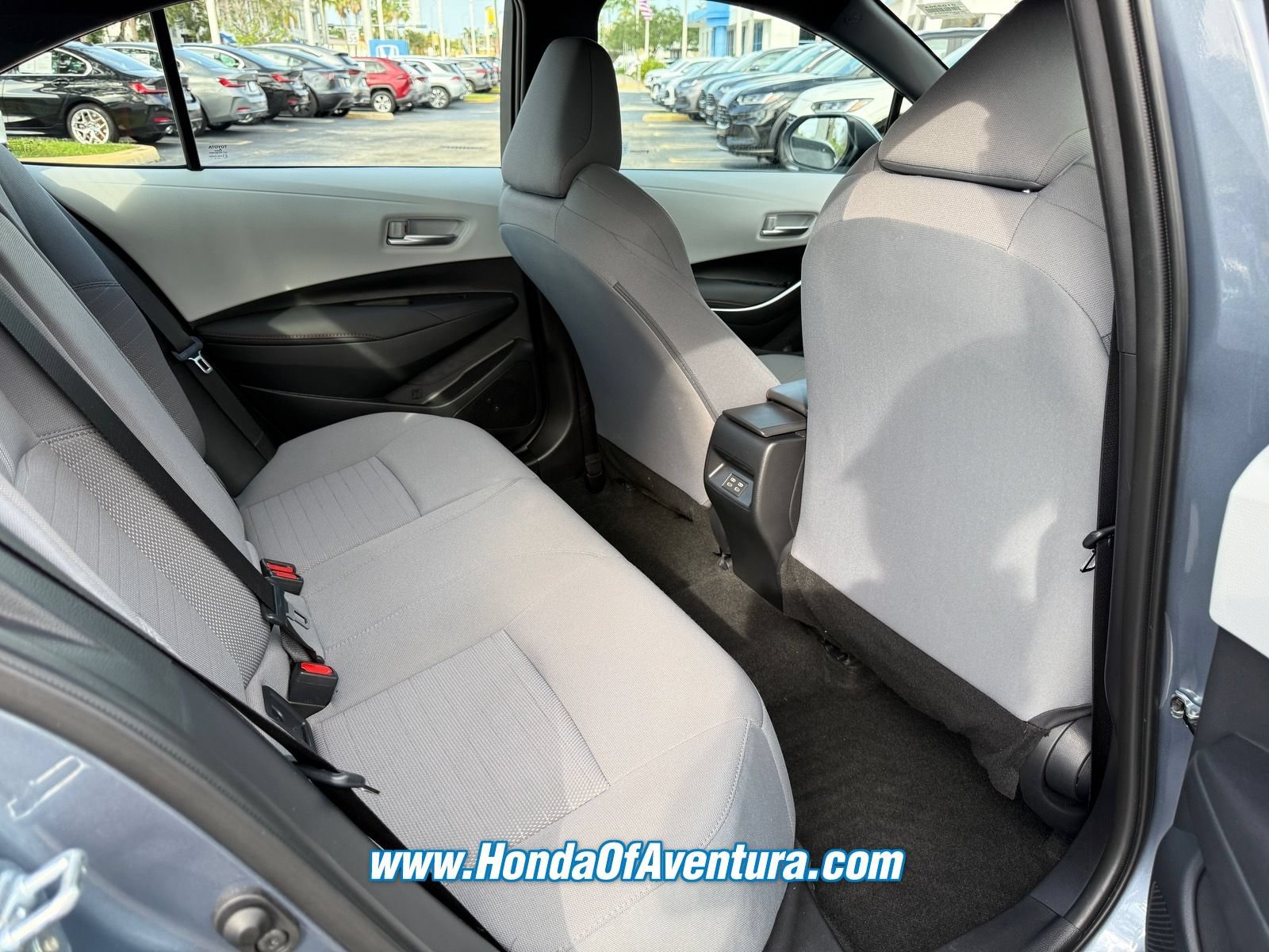 Used 2025 Toyota Corolla SE FWD image 11