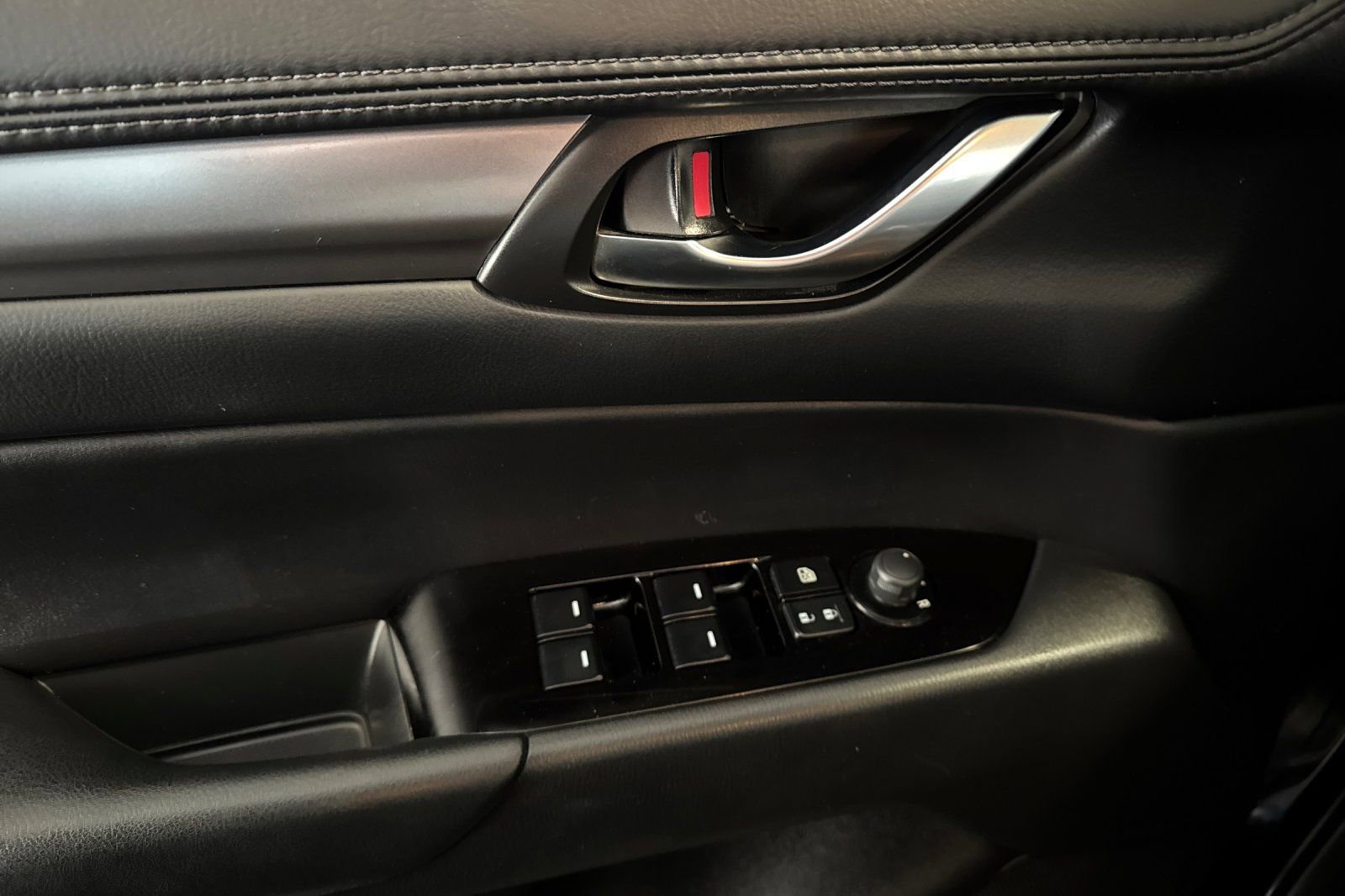 Used 2024 MAZDA CX-5 AWD 2.5 S w/ Select Package image 12