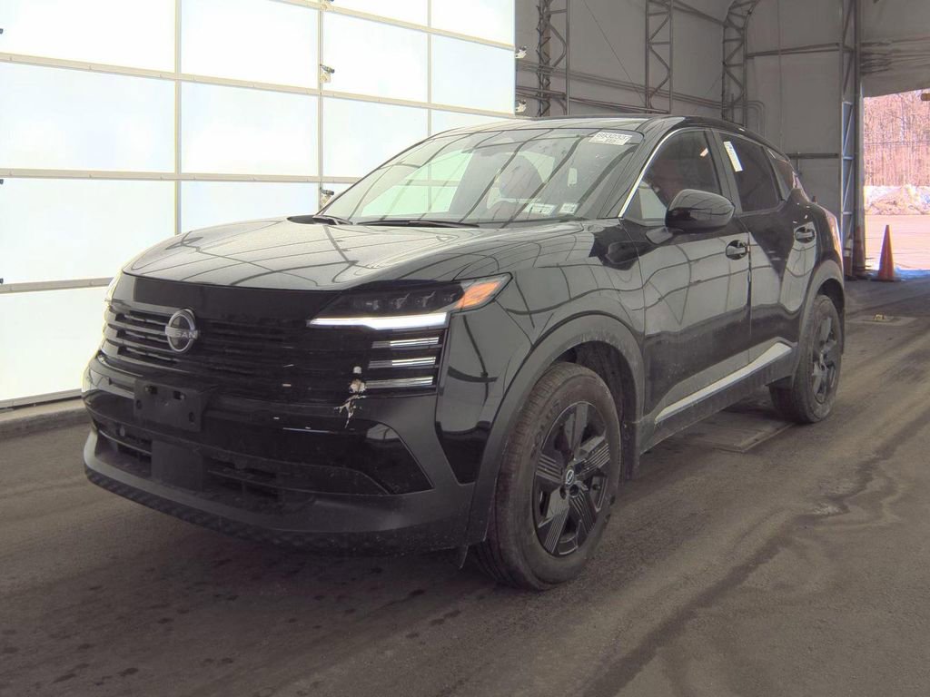 Used 2025 Nissan Kicks SV w/ Illumination Package image 2