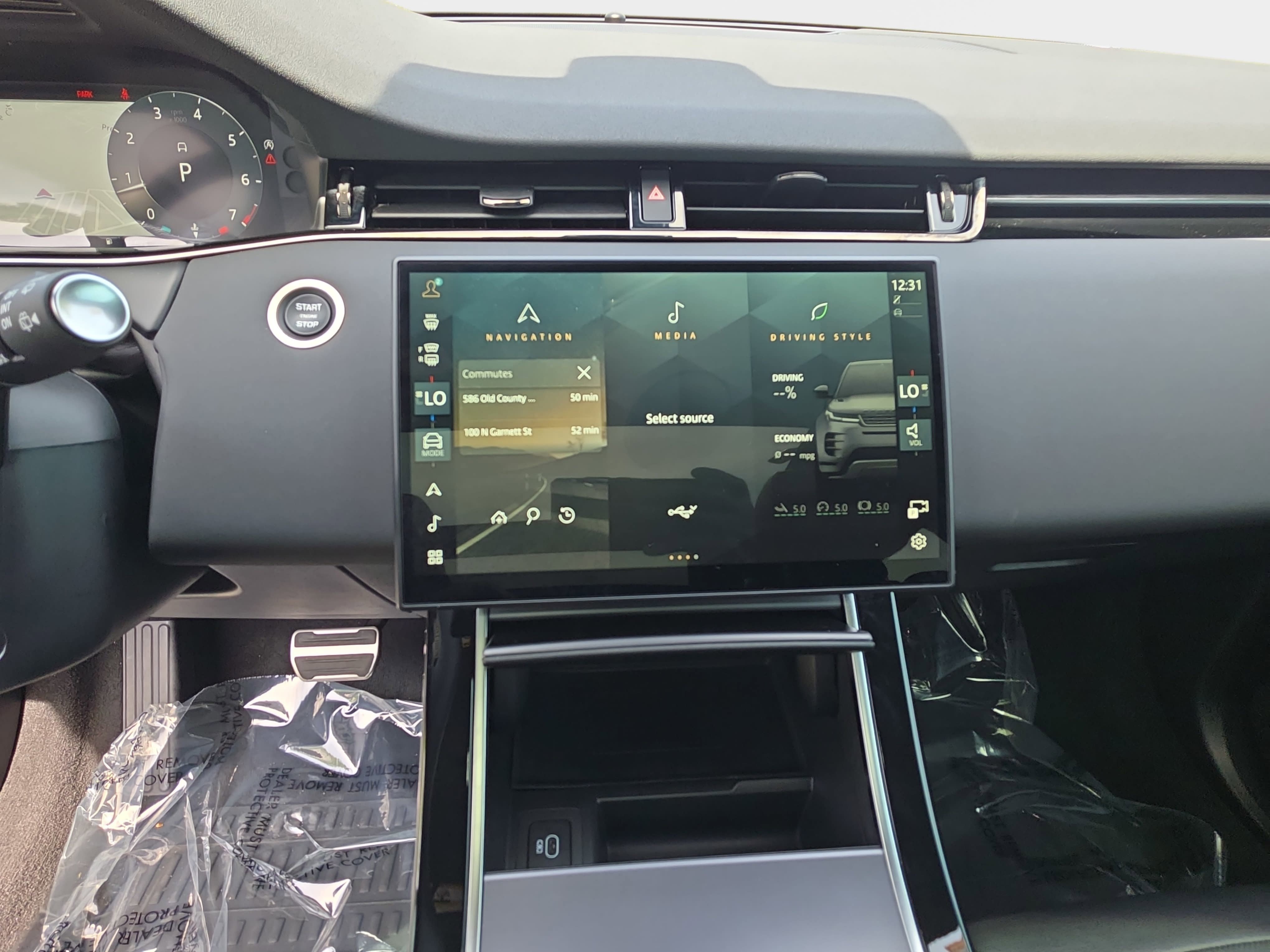 Certified 2025 Land Rover Range Rover Evoque Dynamic SE image 20