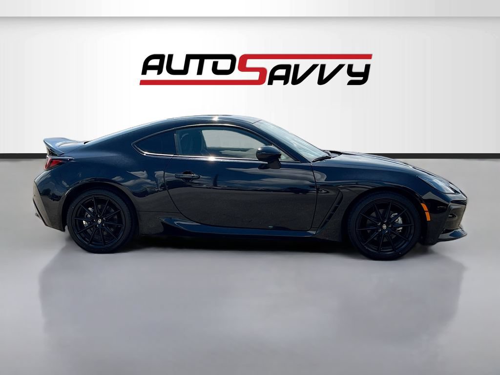 Used 2023 Toyota GR86 Premium w/ ALL Weather Mat Package (TMS) RWD image 8