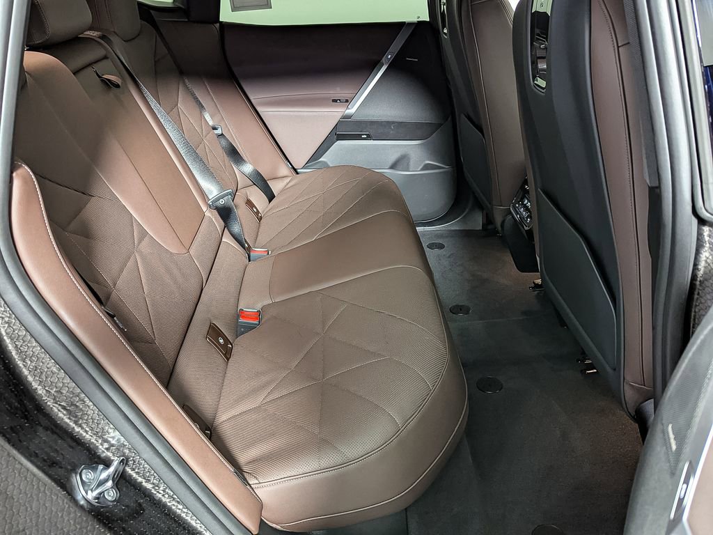 Used 2025 BMW iX xDrive50 w/ Premium Package image 41