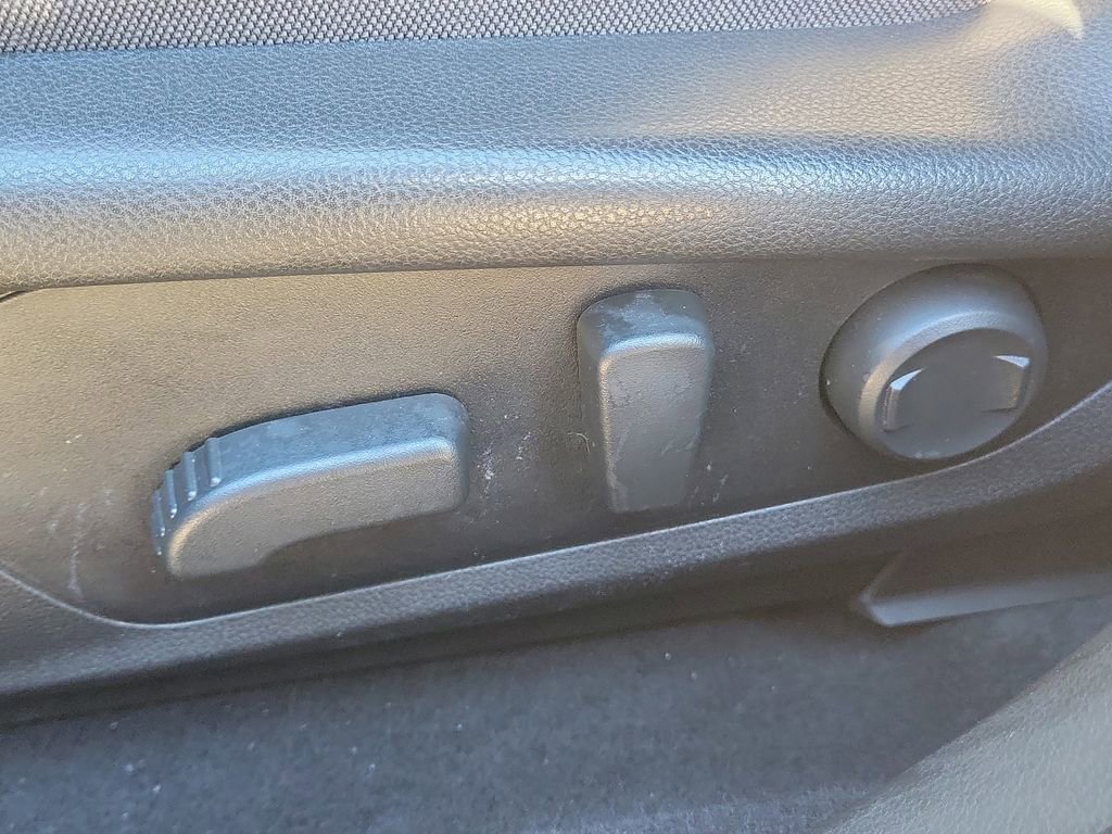 Used 2024 Subaru Crosstrek 2.0i Premium image 18