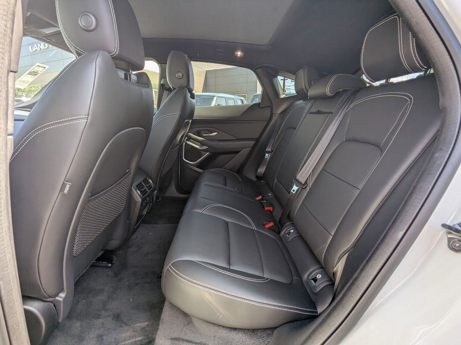 Used 2024 Jaguar E-PACE R-Dynamic SE image 22