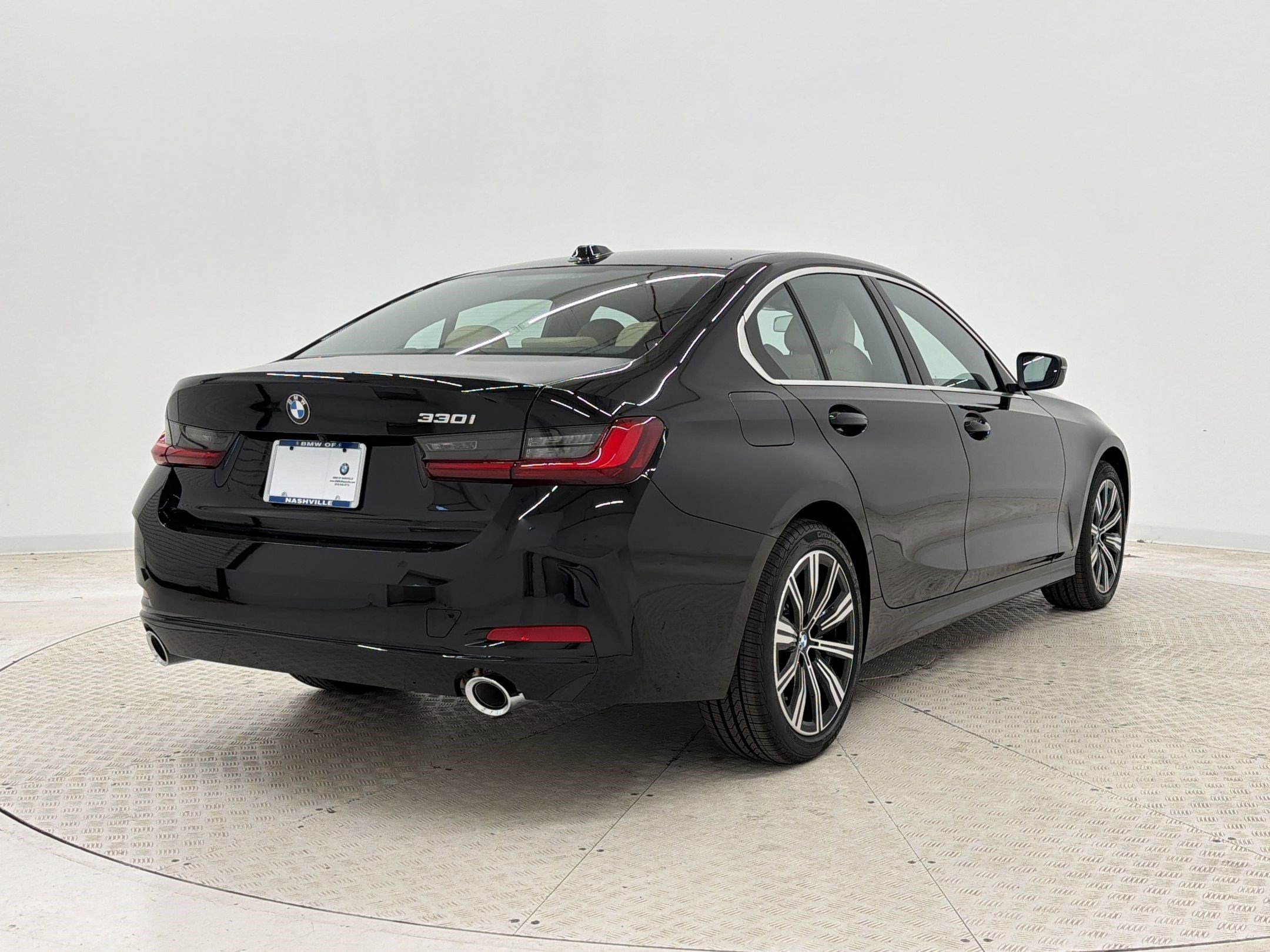 New 2026 BMW 330i Sedan RWD image 9