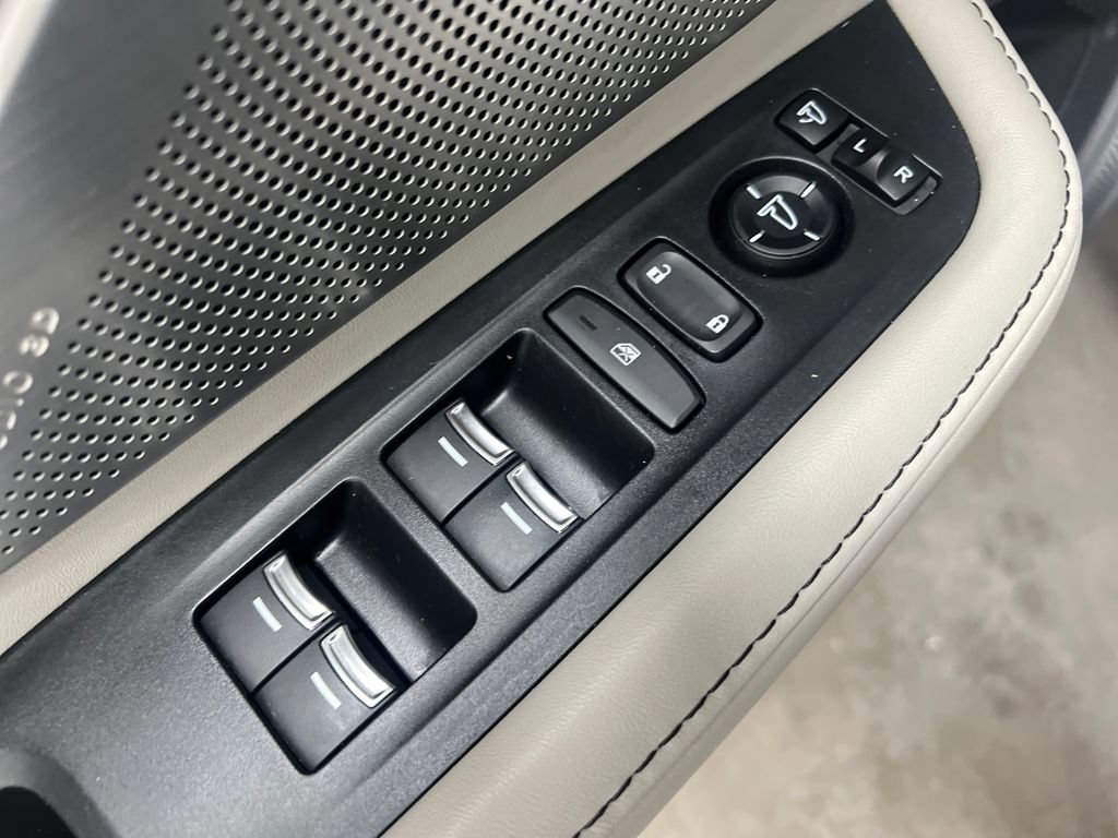 Used 2025 Acura RDX SH-AWD w/ Advance Package image 14