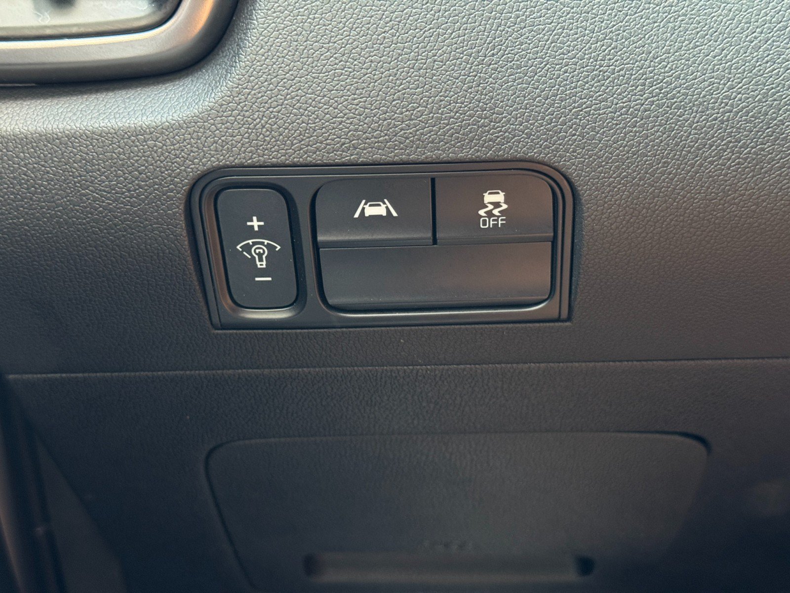 Used 2022 Kia Sorento S FWD image 16