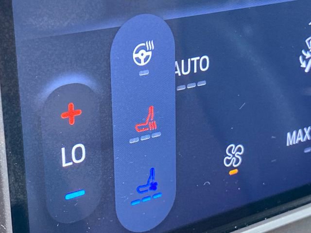 Used 2021 Ford Edge Titanium w/ Equipment Group 301A image 32