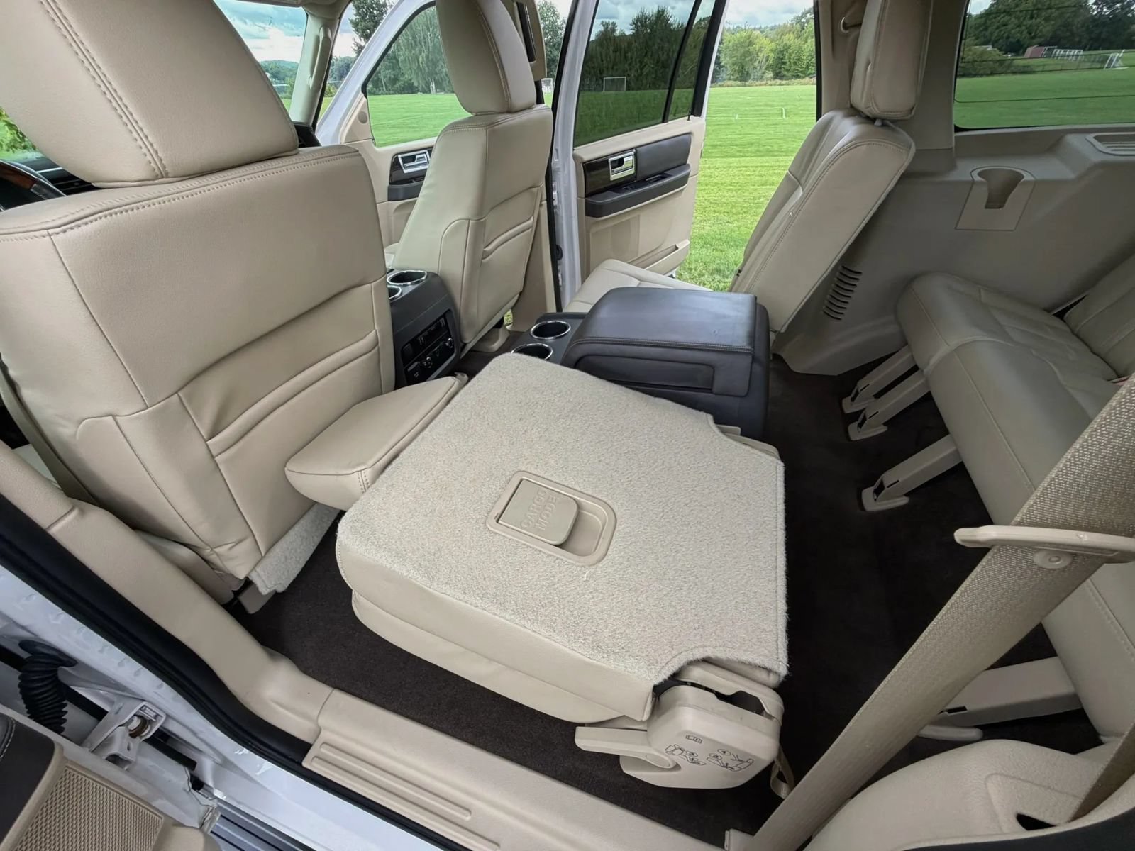 Used 2015 Lincoln Navigator L 4WD w/ Equipment Group 101A Reserve image 72