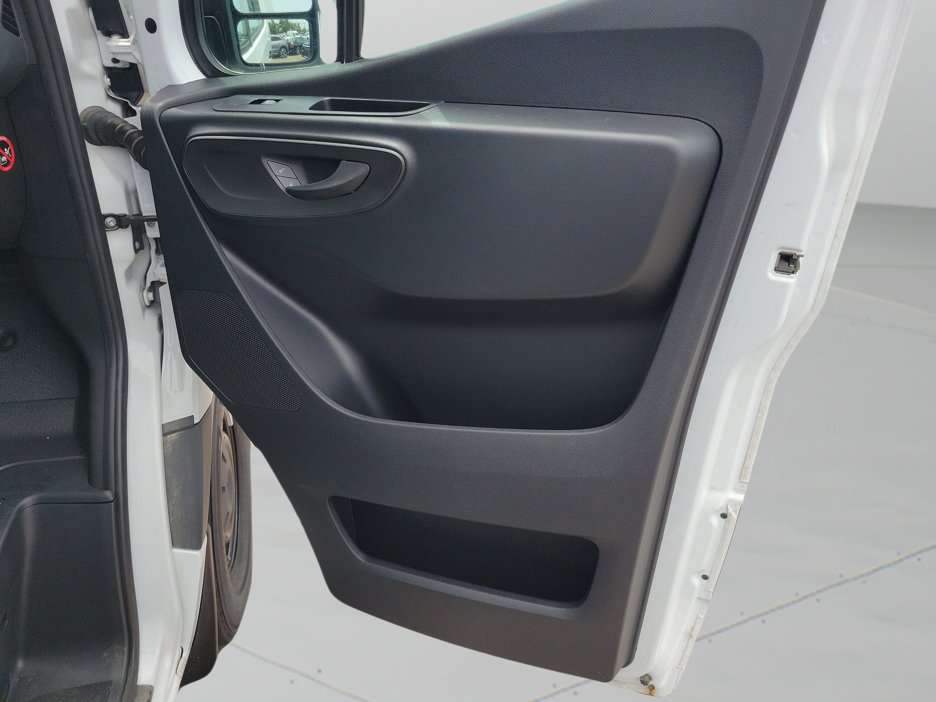 New 2025 Mercedes-Benz Sprinter 2500 image 9