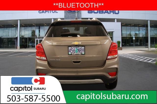 Used 2022 Chevrolet Trax LT w/ LT Convenience Package image 4
