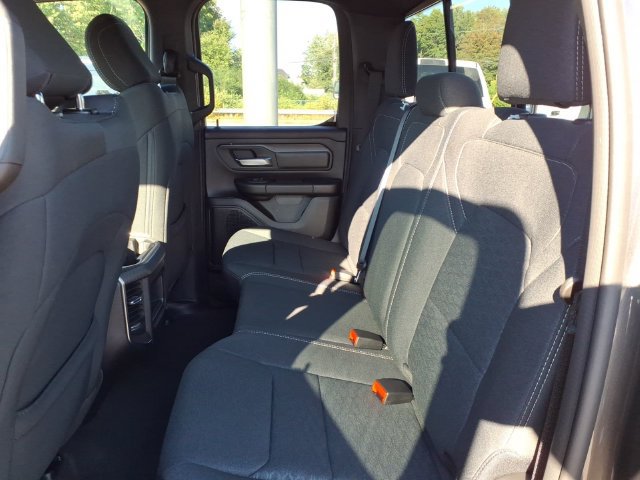 New 2026 RAM 1500 Express AWD/4WD image 11