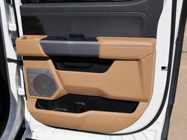 Used 2023 Ford F350 Lariat image 21