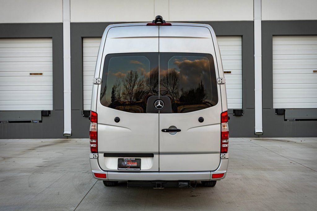 Used 2015 Mercedes-Benz Sprinter 2500 image 6