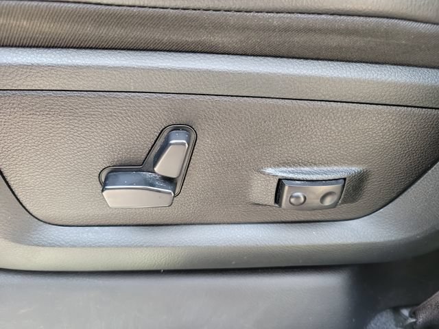 Used 2019 RAM 3500 Laramie AWD/4WD image 17