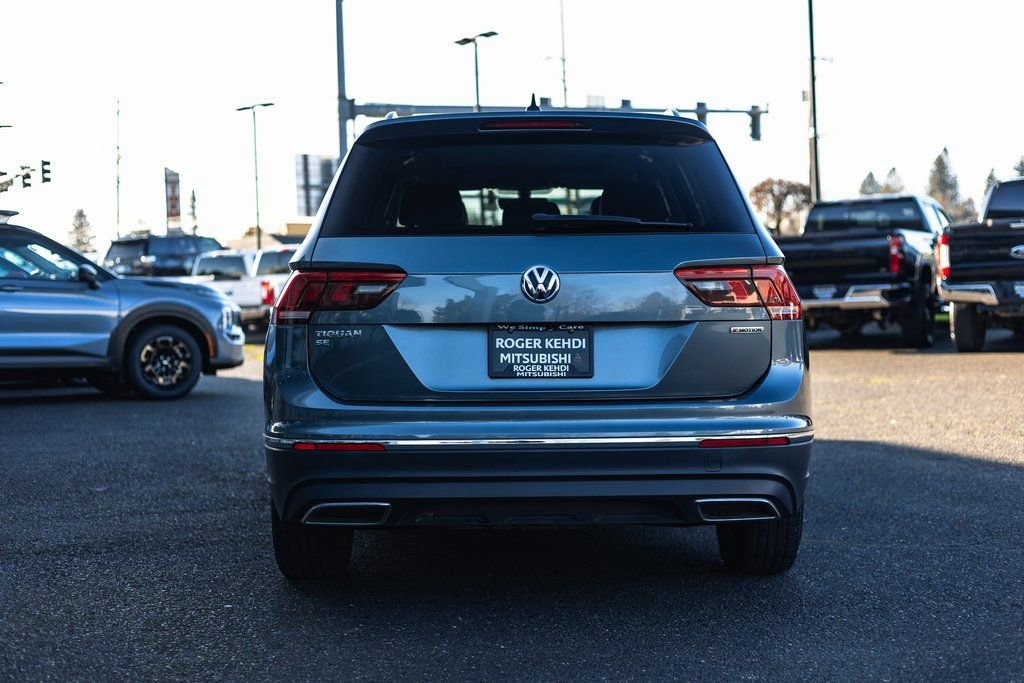 Used 2021 Volkswagen Tiguan SE w/ Panoramic Sunroof Package image 10