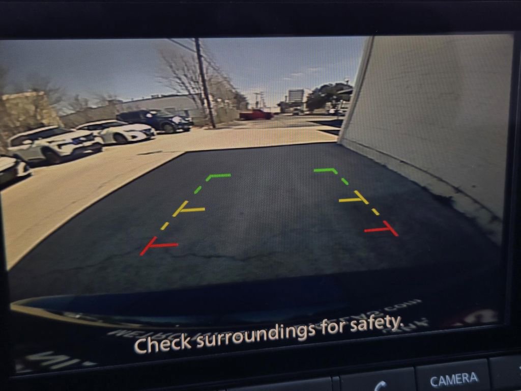 Used 2025 Nissan Rogue SV image 20