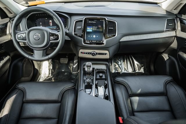 Certified 2023 Volvo XC90 B6 Ultimate w/ Protection Package Premier AWD/4WD image 21