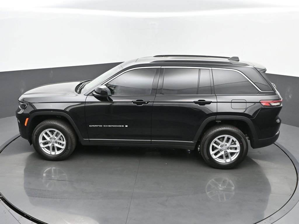 New 2025 Jeep Grand Cherokee Laredo X w/ Luxury Tech Group I image 45