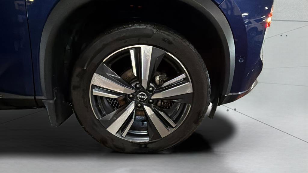 Used 2021 Nissan Rogue Platinum image 30