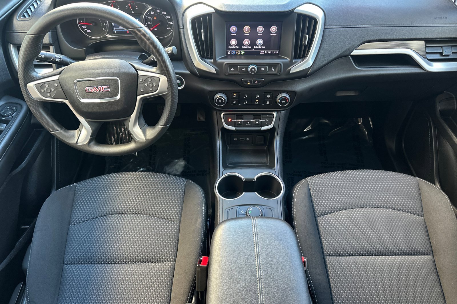 Used 2024 GMC Terrain SLE image 16