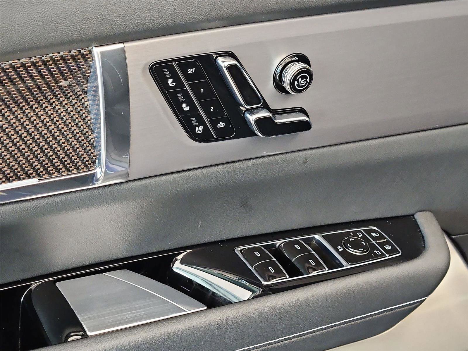 New 2026 Cadillac Vistiq Sport w/ LPO, Floor Liner Package AWD/4WD image 24