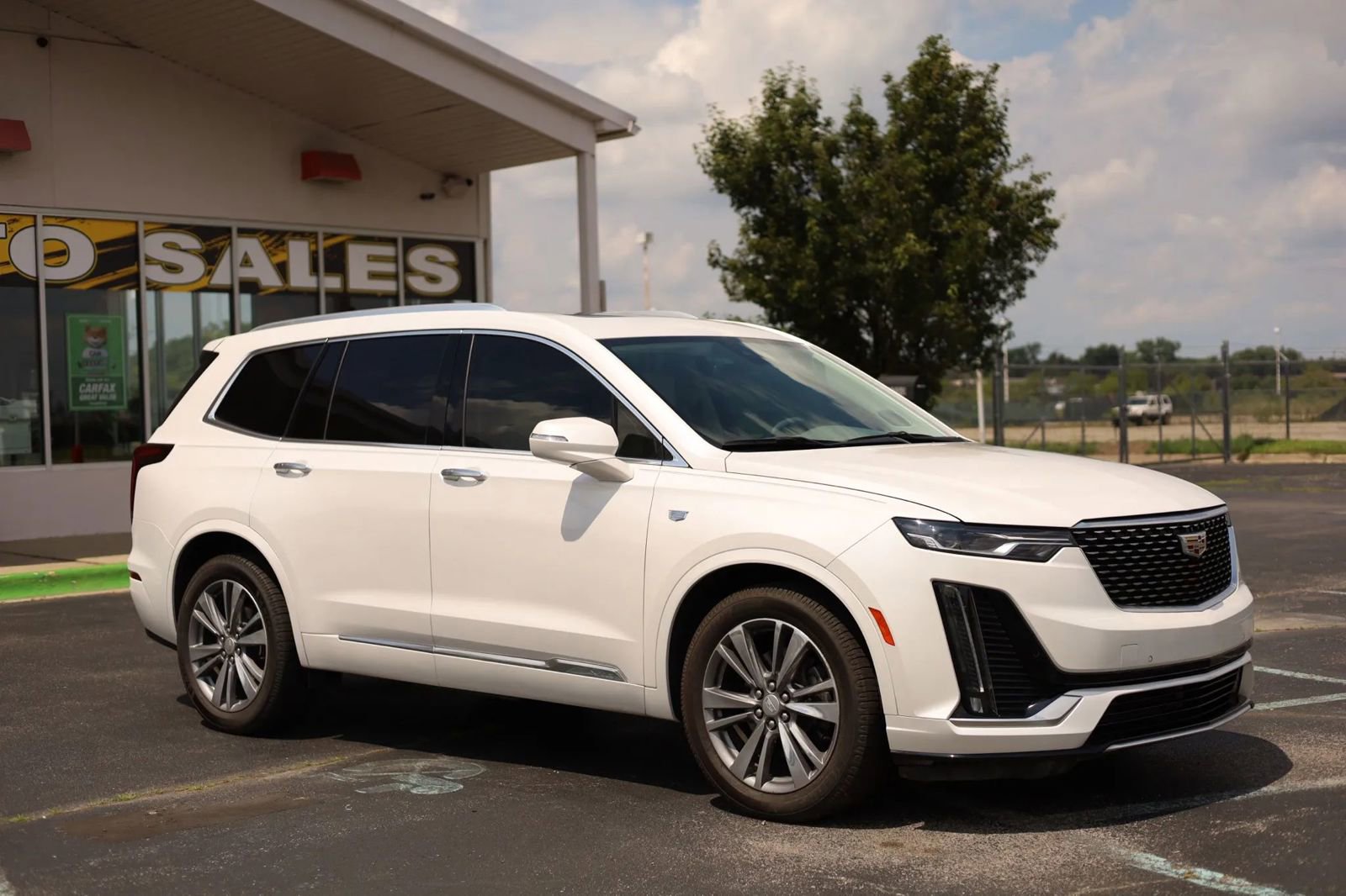 Used 2020 Cadillac XT6 Premium Luxury image 3