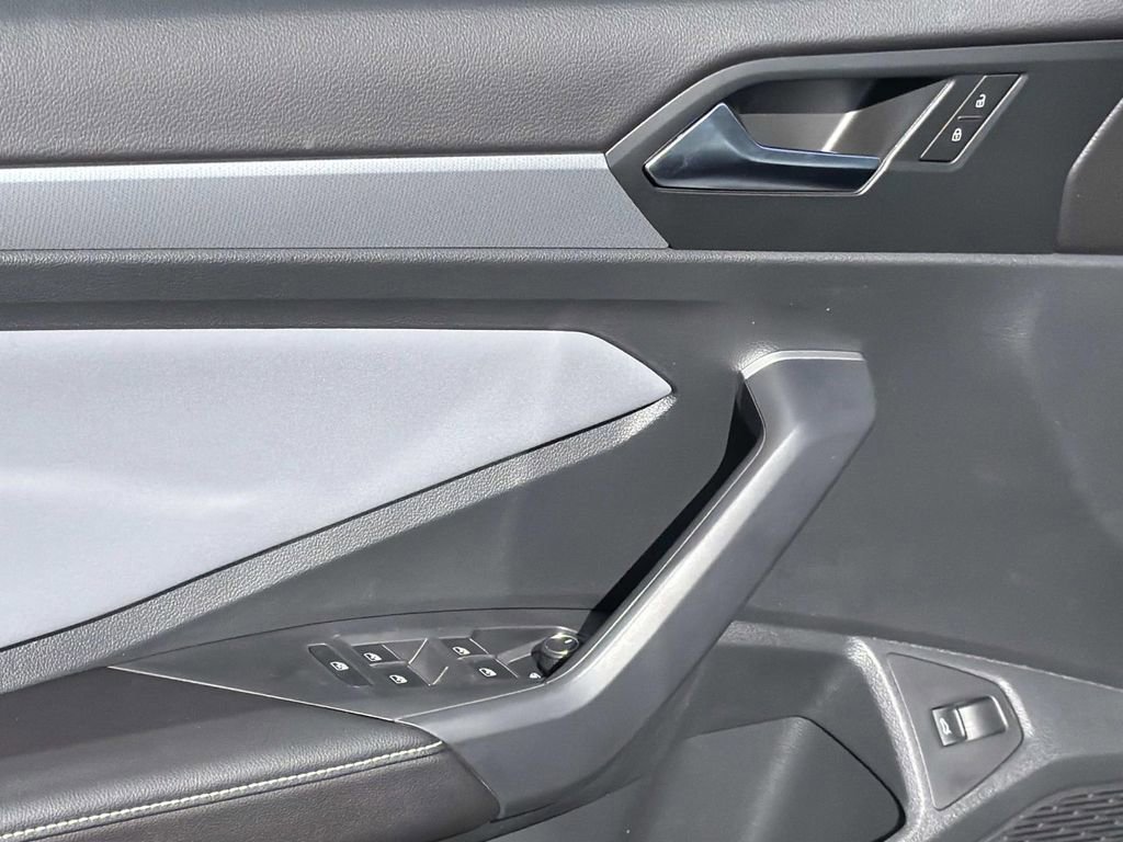 New 2026 Volkswagen Jetta SE FWD image 11