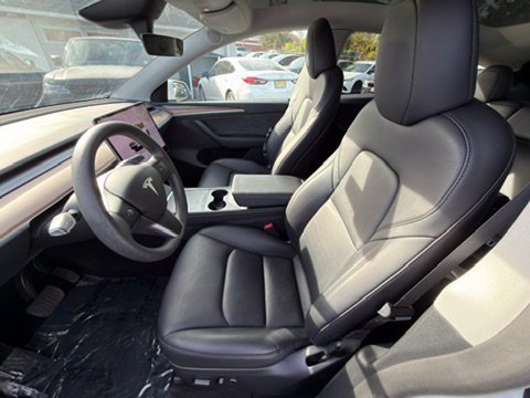 Used 2024 Tesla Model Y Long Range AWD/4WD image 13