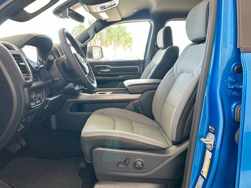 Used 2025 RAM 1500 Big Horn AWD/4WD image 10