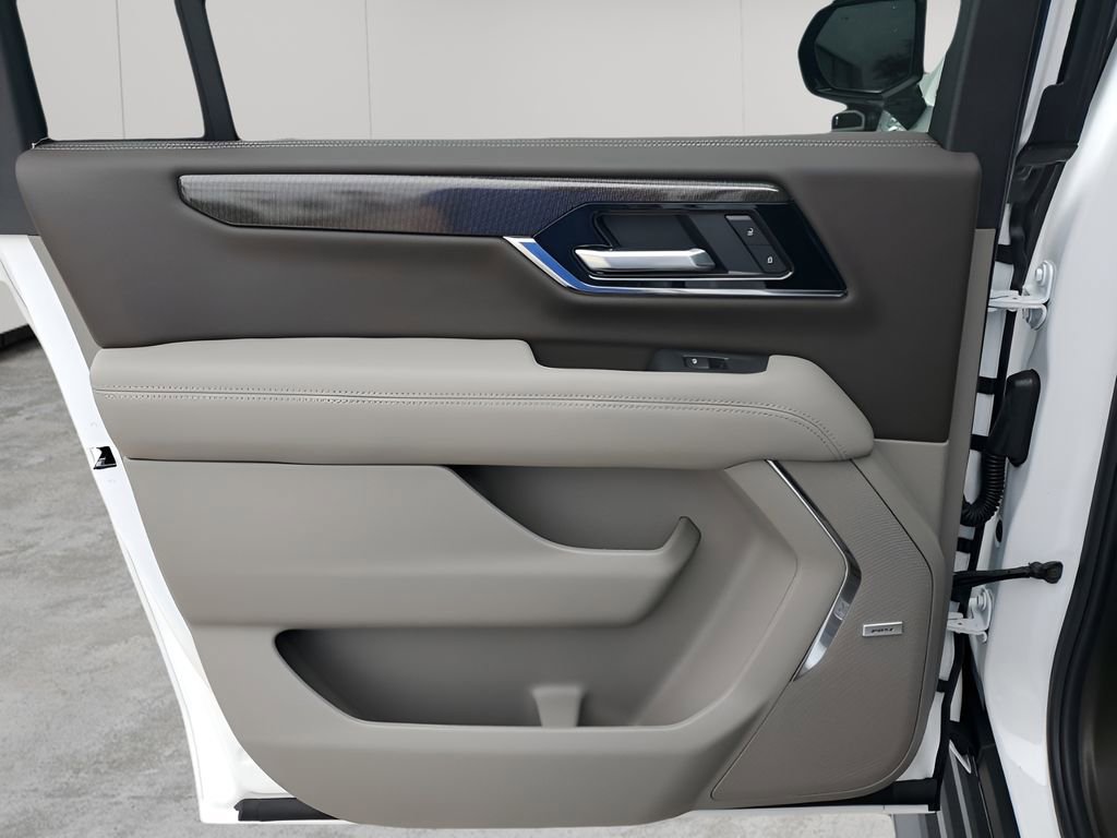 New 2026 GMC Yukon XL Elevation AWD/4WD image 17