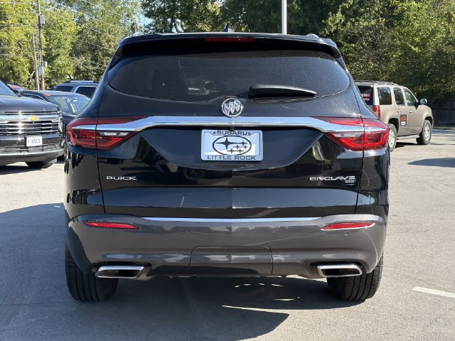 Used 2018 Buick Enclave Essence AWD/4WD image 4