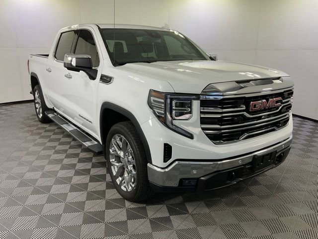 Used 2022 GMC Sierra 1500 SLT w/ SLT Premium Plus Package AWD/4WD image 3