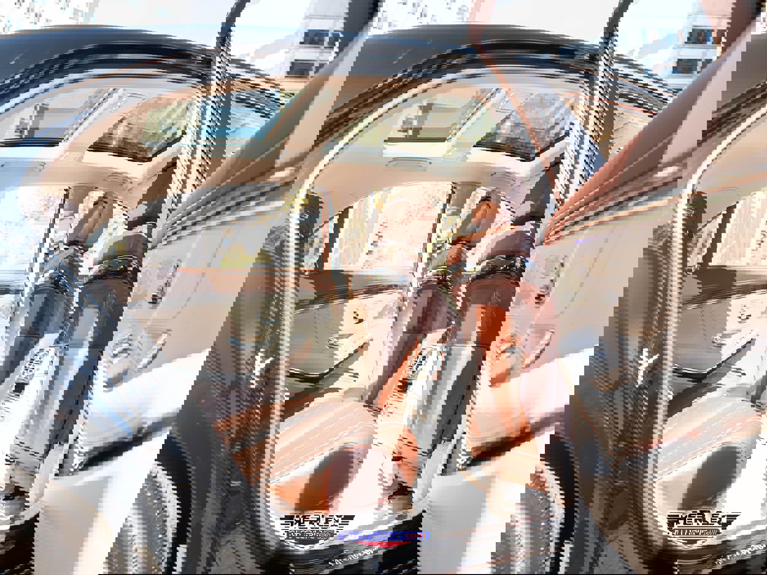 Used 2018 Mercedes-Benz S 560 4MATIC Sedan w/ Premium Package image 19