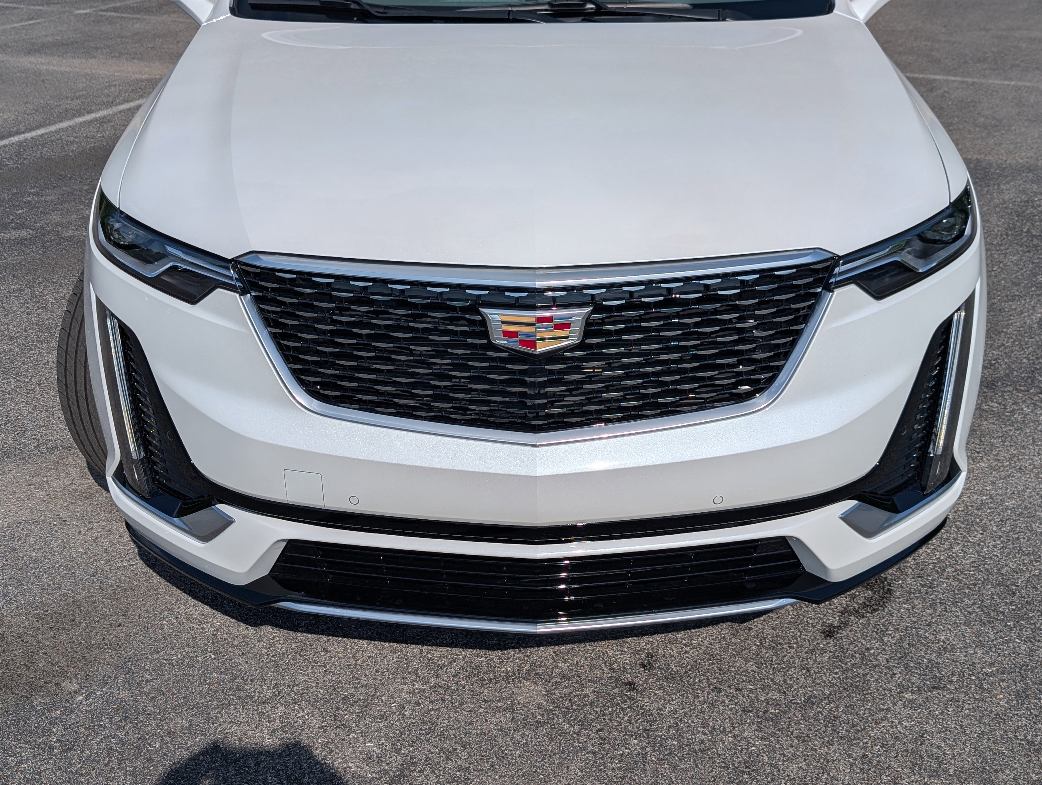 Used 2025 Cadillac XT6 Premium Luxury FWD image 10